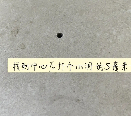 株洲市瓷砖空鼓维修公司专业解答在瓷砖铺贴过程中，如果砂料搅拌不均匀，将会带来以下问题